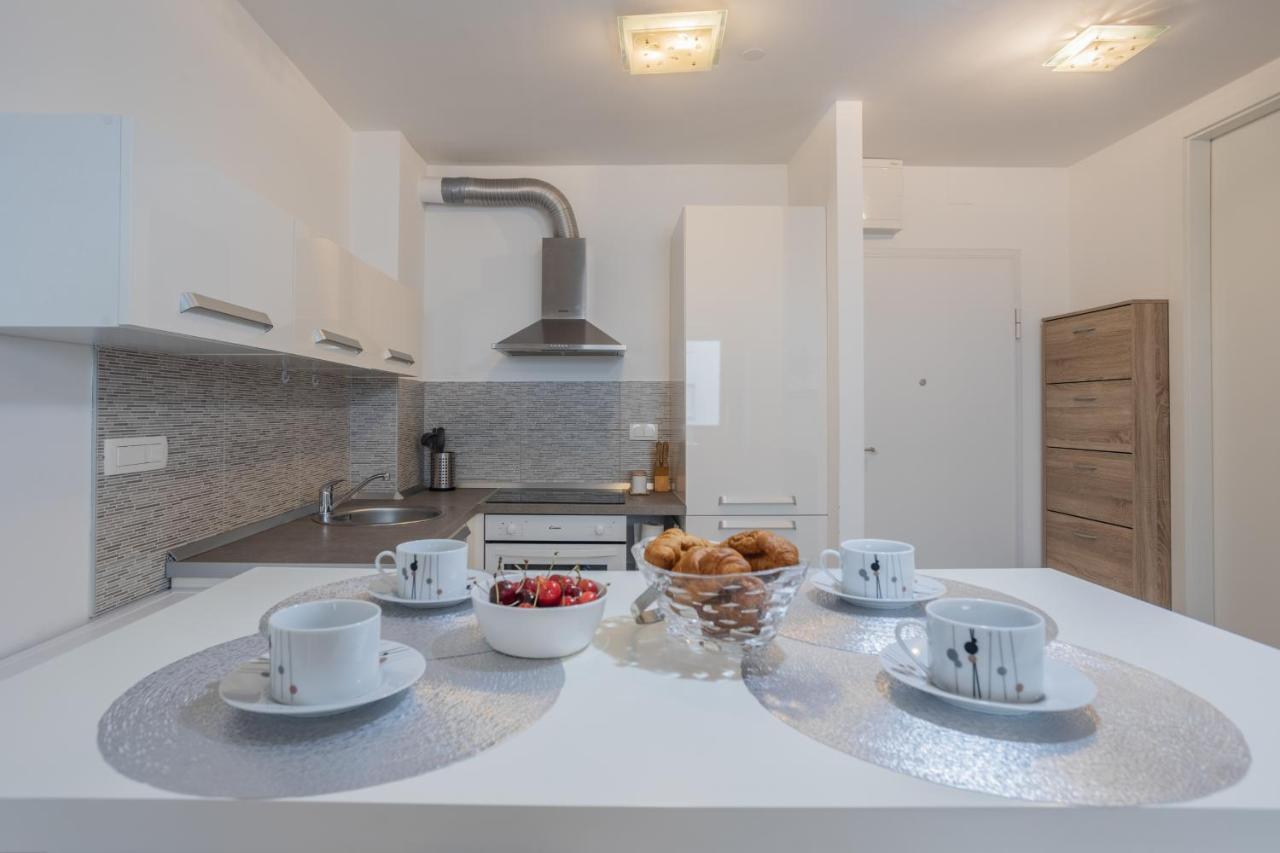 Dalmatino Appartement Zadar Buitenkant foto